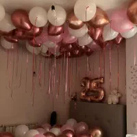 سقف پر از بادکنک