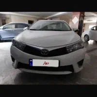 تویوتا کرولا