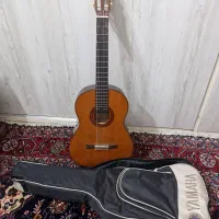 گیتار یاماها c70