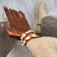 گردنبند صدفی