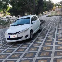 ام وی ام 315 هاچ بک