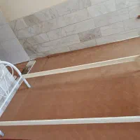 تخت  به همراه پالت ررسی