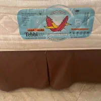 باکس بهمراه تشک برند خوشخواب و کاور باکس و یک لحاف
