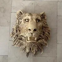 ۳ عدد مجسمه و سردیس شیر