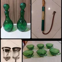 بطری و فنجان وسری روشنایی گاز پیکنیکی وتلمبه قدیمی
