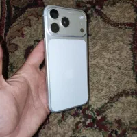 آیفون ۱۷ پرومکس مشابه آکبند