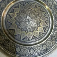 کاسه بشقاب . ساعت رومیزی. قندان