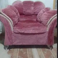 مبل ۷نفره همراه با میز وسط