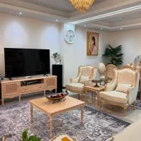 مبل کلاسیک و استیل چوب راش منبت‌کاری دست|مبلمان خانگی و میز عسلی|نیشابور, ده حلاج|دیوار