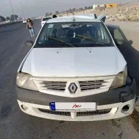 خودروی تصادف شدیدو ضربه از عقب دارد