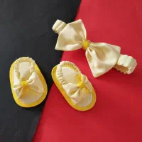 پاپوش نوزادی طرح نگین