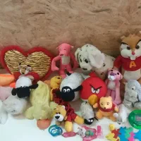 مقداری اسباب بازی  کفش یکجا برای فروش