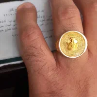 ۱۱ گرم معامله در طلا فروشی نو میباشد ۴۰۰ هزار