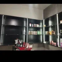 وترینهای مغازه ارایشی فروشی