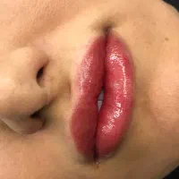 مدل رایگان شیدینگ لب