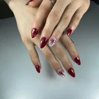 خدمات تخصصی ناخن