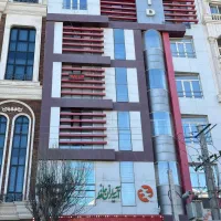 دفتر-اداری-82-متر-ساختمان-مروارید-ویو-خیابان-اصلی