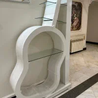 ویترین و میز بار طرح گیتار