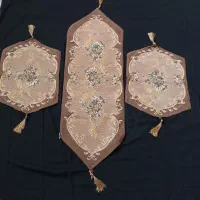 مخمل رو میزی