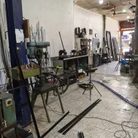 استخدام کارگر کارگاه درب و پنجره آلومینیوم
