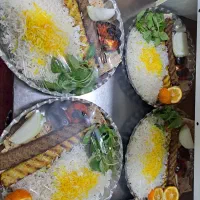 رستوران جوان آماده پزیرایی از شما