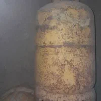 سه تا کپسول .کپسول گاز. کپسول