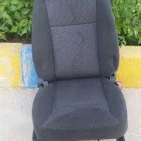 صندلی ماشین سنگین طرف شاگرد