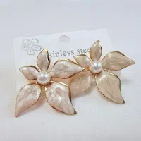 گوشواره گل و مروارید