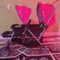 کالسکه دوقلوی