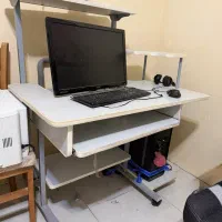 میز کامپیوتر