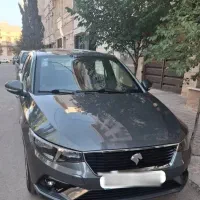 تارا بی رنگ کم کار