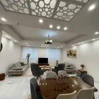 ۱۰۰ متری رو به آفتاب فول تجهیز لاله ها