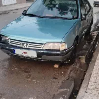 ماشین ۴۰۵ مدل ۸۳ خوبه یکسال خواب بوده