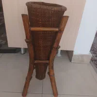 گلدون چوبی پایه دار حصیری