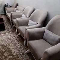 مبل 6نفره ویک عددجلو میزی