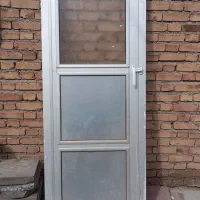 درب آلمینیومی دست دوم در حد نو