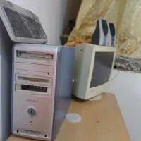 فروش کامپیوتر قدیمی باتمام وسایل