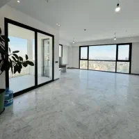 ۱۱۷ متر / بسیار خوش نقشه / رو به نما / معبر اصلی