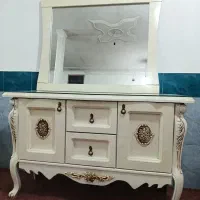 آینه کنسول و زیر تلویزیون