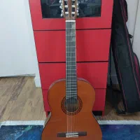 گیتار sc40 یاماها به همراه وسایل کامل ساز