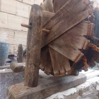 چرخ ریسندگی قدیمی