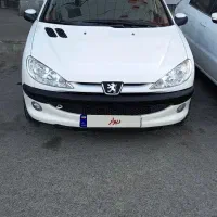 ۲۰۶ اس دی صندوق دار وی هشت
