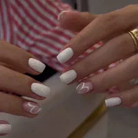 خدمات و آموزش ناخن تخفیفات ویژه ب مناسبت شب یلدا