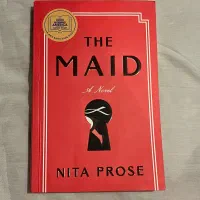 کتاب خدمتکار The Maid زبان اصلی