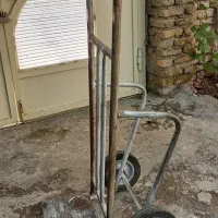 گاری دو چرخ
