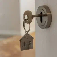 فروش-آپارتمان-در-بر-خیابان-مدیریت