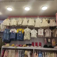 فروشنده خانم حرفه ای شیفت عصر