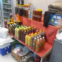 قفسه میوه و یک عدد میز فلزی و یک میز ام دی اف