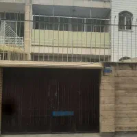 پیروزی.ملک.کلنگی.شمالی۹۰زمین۲طبقه۱۳۶متربنا.اکازیون