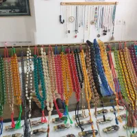 تسبیح چندین مدل تسبیح سندوس و کهربا